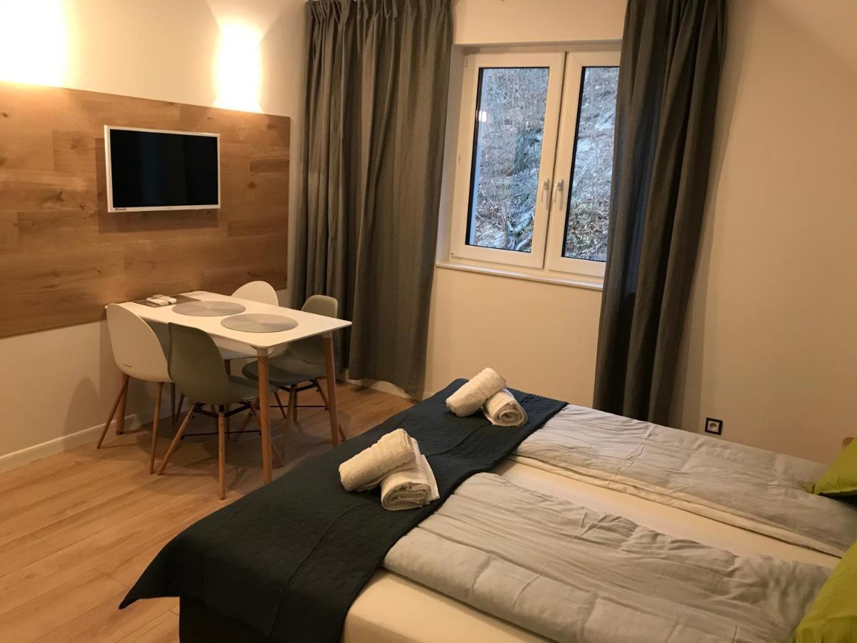 Apartamenty Pod Zamkiem W Janowcu Janowiec Extérieur photo